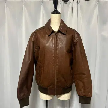 브라운 가죽 자켓