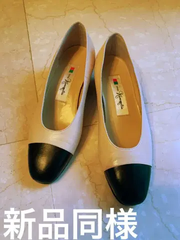 새상품급 긴자 카네마츠 콤비 펌프스 22.5