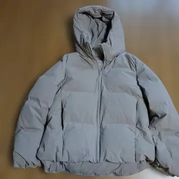 UNIQLO 다운 자켓 S 사이즈