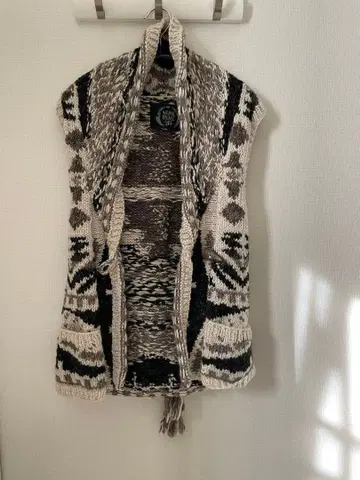 NATURAL VINTAGE GOA 니트 베스트