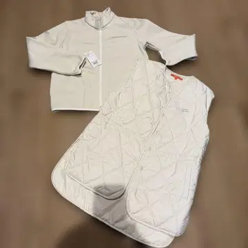 아이보리 자켓과 베스트 세트 M