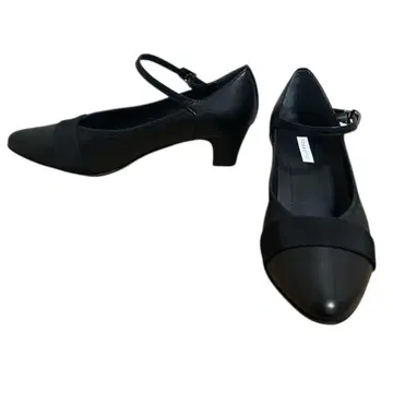 Roseotto 로즈 오토 블랙 앵클 스트랩 펌프스 23.5