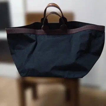 에르베샤 펠리에 Herve Chapelier 토트 여행