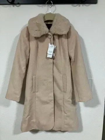 택 포함 새상품 미슈마슈 퍼 포함 롱 코트 아우터 베이지