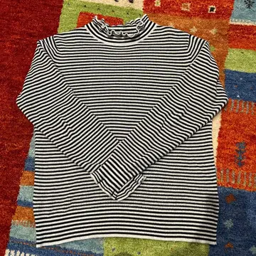 츠무구 코튼 랜덤 리브 니트 프릴 하이넥 풀오버