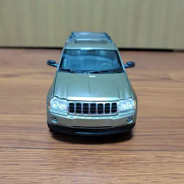 Jeep Grand Cherokee 골드 미니카