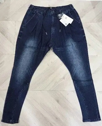 [ 미사용 새상품 ] CAMBO 캄비오 테이퍼드 데님 팬츠 인디고 M