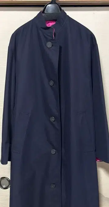 토마스 맥파이 트렌치코트