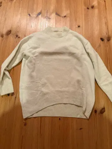 DRESSTERIOR 드레스트리얼 하이넥 니트 스웨터 울