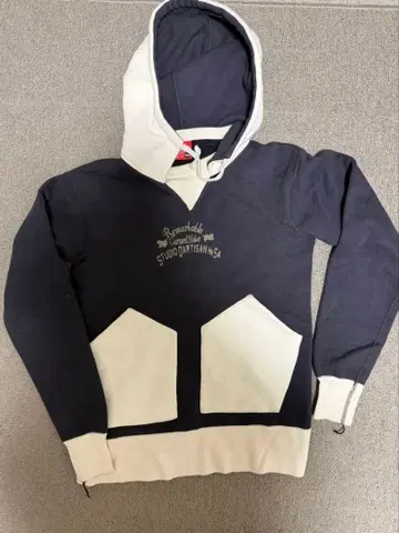 스튜디오 다치산 후드티 S 사이즈