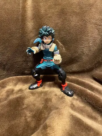 나의 히어로 아카데미아 미도리야 이즈쿠 데쿠 피규어