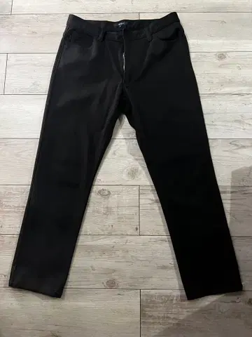 BEAMS 블랙 슬림핏 팬츠 M