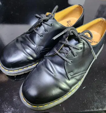 닥터마틴 CORE 1461 3홀 닥터마틴