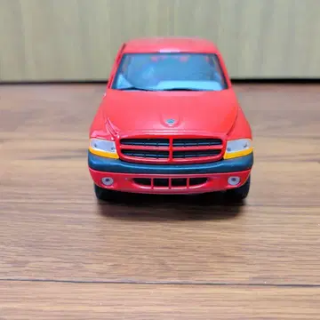 Dodge Ram 픽업트럭 4x4 레드
