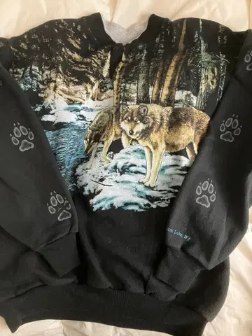 빈티지 늑대 맨투맨