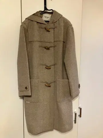 베이지 더플 코트 후드 부착