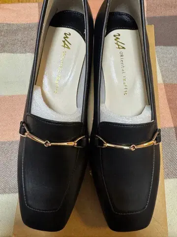 [ 새상품 ] 오리엔탈 트래픽 펌프스 로퍼 블랙 24.0