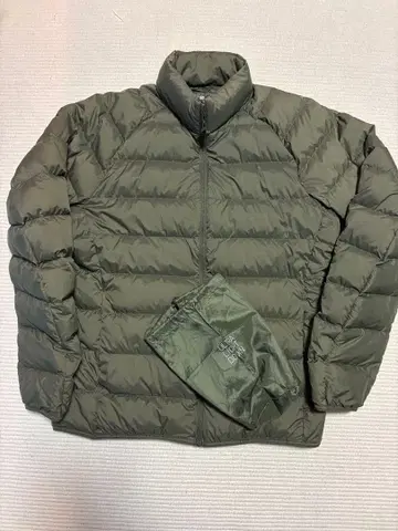 UNIQLO 울트라 라이트 다운 M 올리브