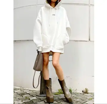 GYDA GYDA 로고 BIG 후드티