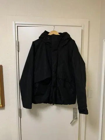 워크맨 X 쉘터 3L 블랙 마운틴 후드티