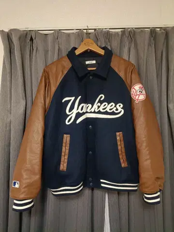 Yankees 스타디움 점퍼 네이비/브라운