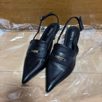 Te chichi 블랙 슬링백 펌프스