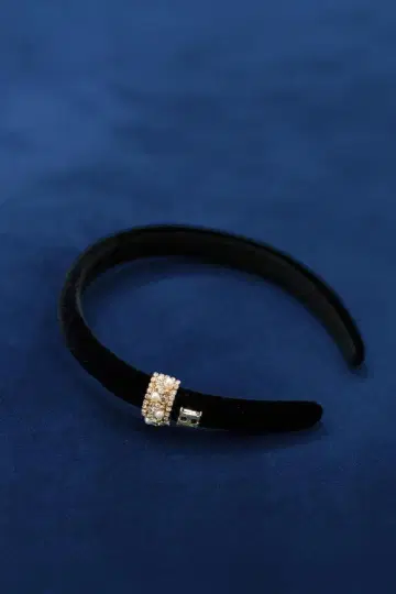 새상품 herlipto Crystal Charm Headband 머리띠