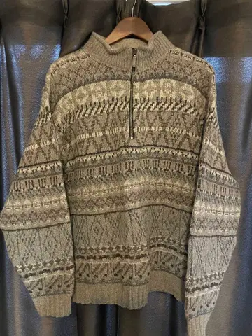 그레이 계열 집업 니트 스웨터