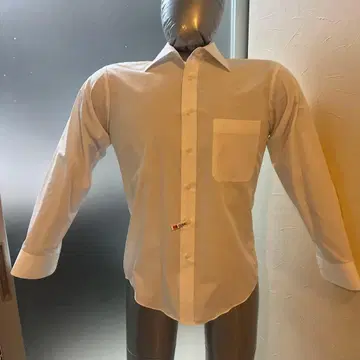 화이트 긴팔 와이셔츠