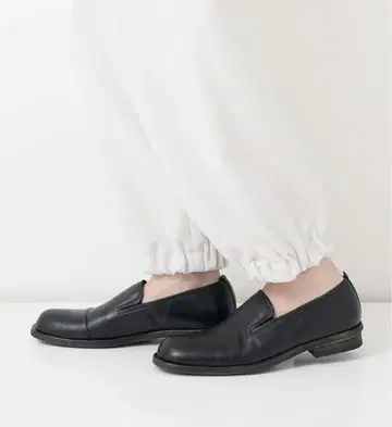 VC-2671 SHOTO x Veritecoeur 가죽 슬립온