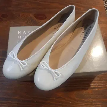 MARGARET HOWELL 화이트 발레 슈즈 24cm