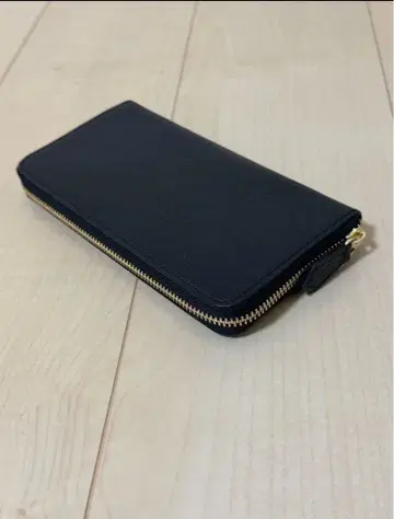 HushTug 해시태그 라운드 지퍼 천연 가죽 장지갑 미사용