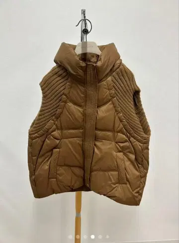 ABITOKYO 브라운 후드 부착 퀼팅 다운 베스트 니트 절개