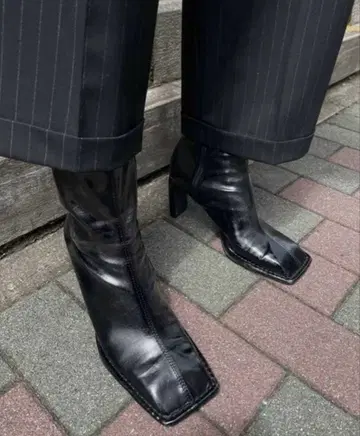 Ameri UND ELASTIC SHORT BOOTS