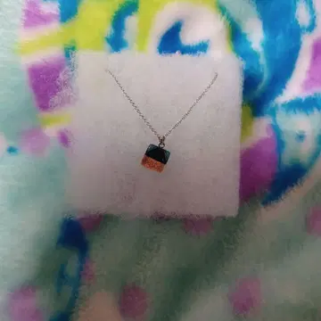 후쿠무라 글라스 사각형 펜던트 목걸이
