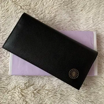 새상품 황궁 한정판 궁내청 장지갑 천연 가죽 국화 문양 블랙