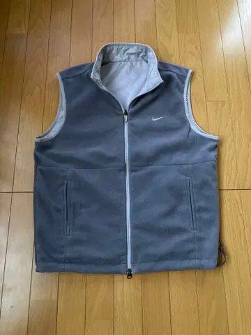 새상품급 NIKE 리버서블 베스트 그레이 계열 L 사이즈