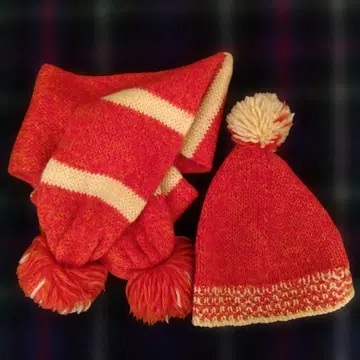 어린이용 손뜨개질 머플러 & 모자