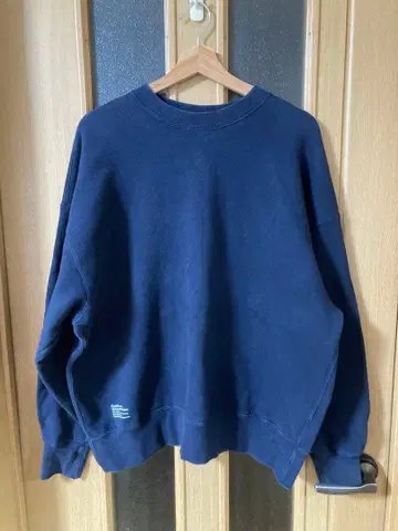 FreshService LIGHT OZ CREW NECK SWEAT