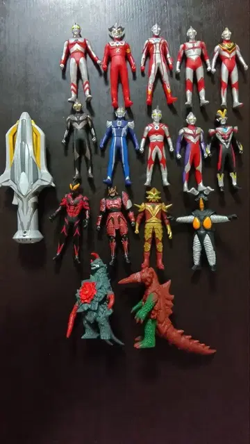 울트라맨 완구 묶음 판매 라이브 사인 포함 소프트 비닐 가 스파크