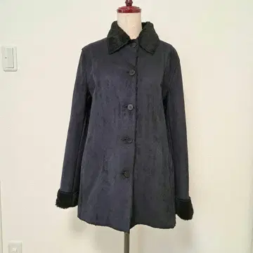 새상품급 에코 무스탕 블랙 이탈리아제 무스탕 퍼 코트