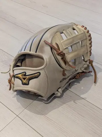 미즈노 연식 CRAFTED EDITION 타티스 Jr형