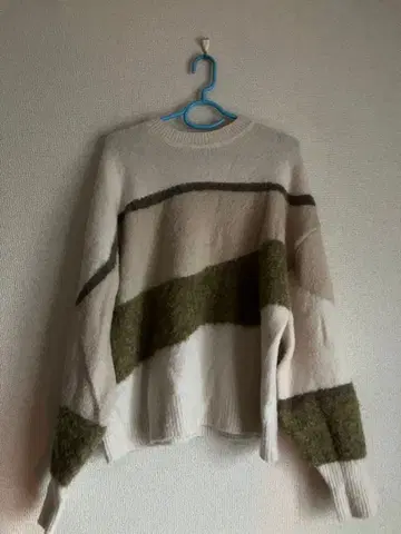 그라데이션 인터샤 기모 니트 hellam 헤람