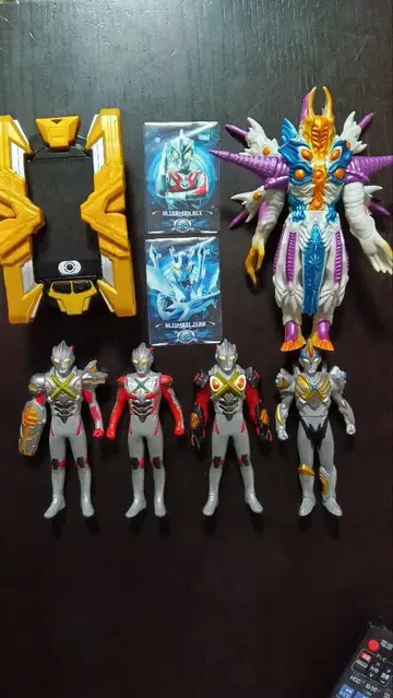 울트라맨 완구 묶음 판매 울트라맨 X 엑스 데바이저