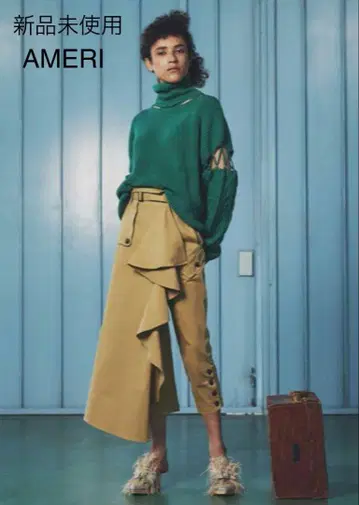 미사용 AMERI 플레어 러플 치노 팬츠