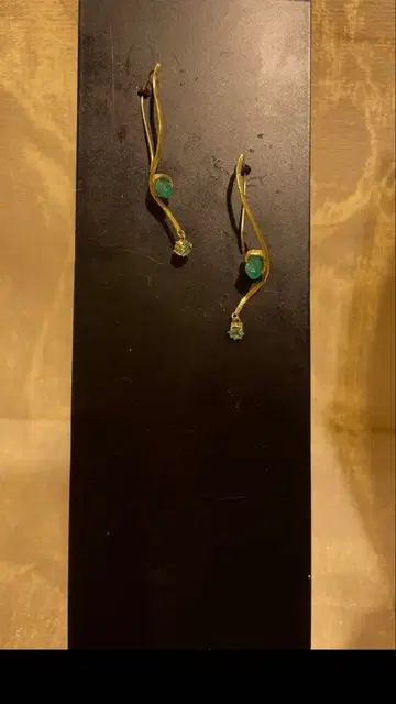 카와조에 미쿠 에메랄드 honoka belimbing 골드 스윙 귀걸이