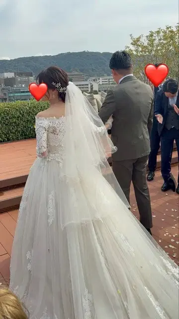 화이트 웨딩 베일 빗 포함