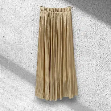 Chez toi 셰토와 플리츠 플레어 롱 스커트 골드 미사용 새상품