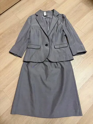 더 수트 컴퍼니 스커트 수트 상하의 세트 그레이 40