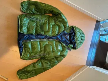 THE NORTH FACE 후드 부착 다운 자켓 올리브 그린